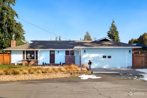 11329 2nd Pl W, Everett, WA 98204