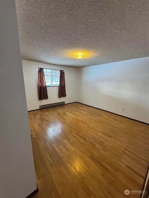 Bedroom - 11329 2nd Pl W, Everett, WA 98204 photo 5 of 5