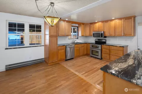 Kitchen - 11329 2nd Pl W, Everett, WA 98204 photo 1 of 3