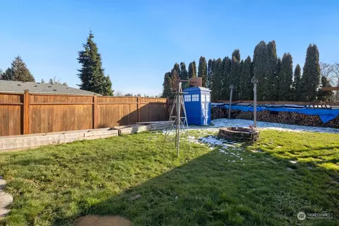 Exterior - 11329 2nd Pl W, Everett, WA 98204 photo 7 of 11