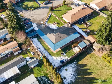 View/Area - 11329 2nd Pl W, Everett, WA 98204 photo 3 of 4