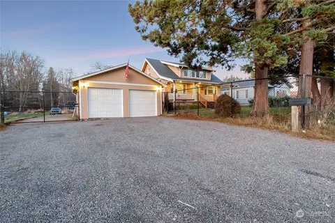 2223 90th St E, Tacoma, WA 98445