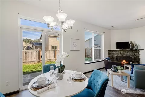 Dining - 922 Boatman Ave NW, Orting, WA 98360 photo 2 of 3