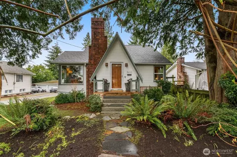 8633 13th Ave SW, Seattle, WA 98106