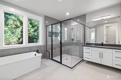 Bath - 1448 238th St SE, Bothell, WA 98021 photo 2 of 3