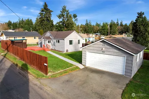 3012 Hollywood Ave, Bremerton, WA 98310