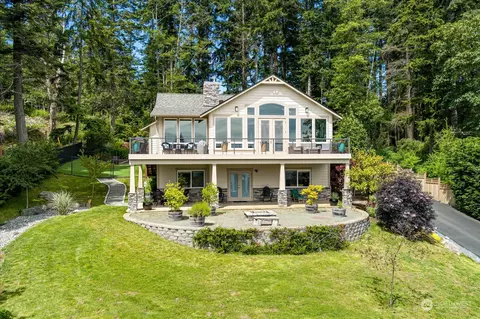 1537 Polnell Rd, Oak Harbor, WA 98277
