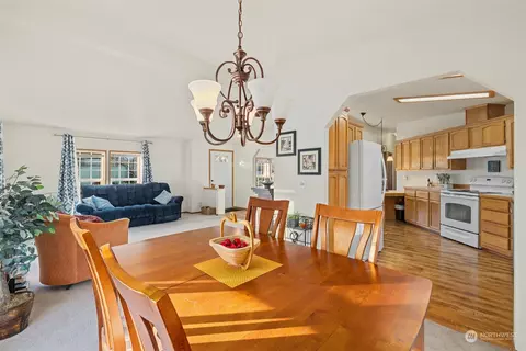 632 N 7th Ave, Sequim, WA 98382 photo 9