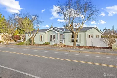 632 N 7th Ave, Sequim, WA 98382