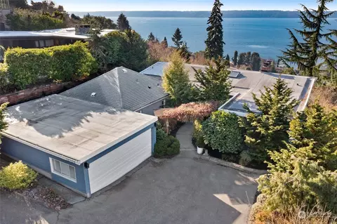 12709 Shorewood Pl SW, Burien, WA 98146