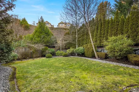 Exterior - 221 146th Pl SE, Mill Creek, WA 98012 photo 4 of 9