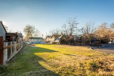 315 S 4th Ave, Walla Walla, WA 99362