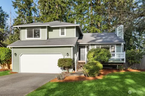 22704 SE 273rd St, Maple Valley, WA 98038