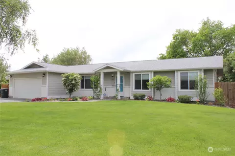 820 S Laguna Dr, Moses Lake, WA 98837