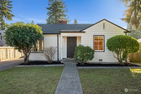 1421 SW 148th St, Burien, WA 98166