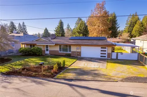 26121 145th Ave SE, Kent, WA 98042