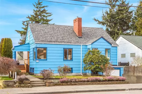 3241 63rd Ave SW, Seattle, WA 98116