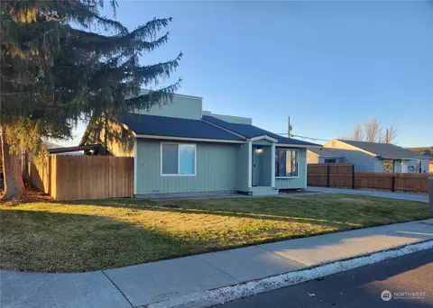 23 NE St, Ephrata, WA 98823