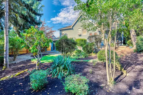 Exterior - 23303 8th Pl W, Bothell, WA 98021 photo 5 of 5