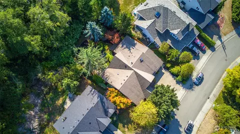 View/Area - 23303 8th Pl W, Bothell, WA 98021 photo 3 of 6