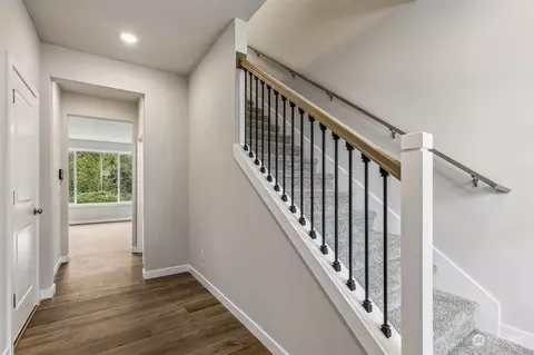 Entry Way - 10926 43rd Ave SE #80, Everett, WA 98208 photo 1 of 2