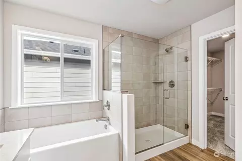 Bath - 10926 43rd Ave SE #80, Everett, WA 98208 photo 4 of 5
