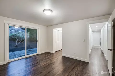 Bedroom - 23322 Locust Way, Bothell, WA 98021 photo 4 of 4