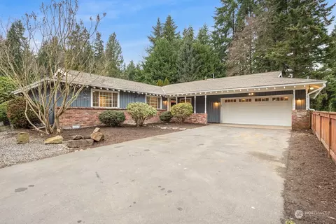 Exterior - 23322 Locust Way, Bothell, WA 98021 photo 2 of 8