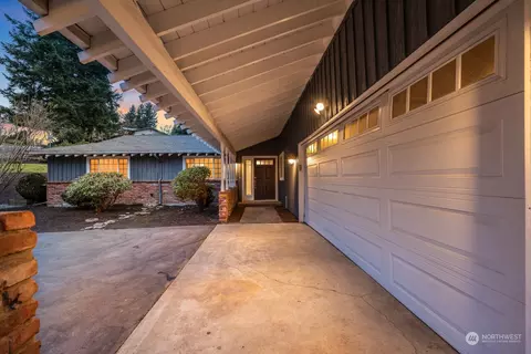 Exterior - 23322 Locust Way, Bothell, WA 98021 photo 3 of 8
