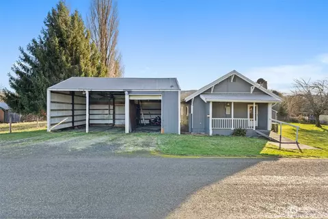 128 Kobe Rd, Chehalis, WA 98532