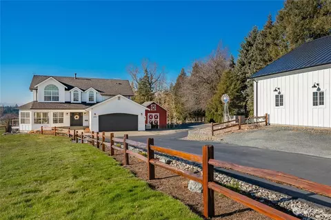 5997 Barr Rd, Ferndale, WA 98248