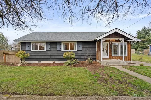 1229 B St, Centralia, WA 98531