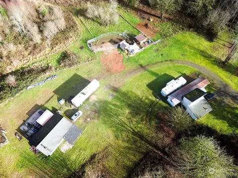 7608 SW Scatter View Ln, Rochester, WA 98579