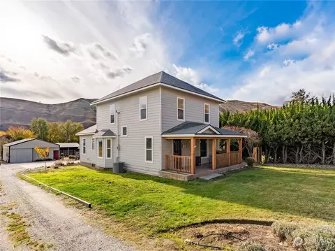 1101 Lower Sunnyslope Rd, Wenatchee, WA 98801