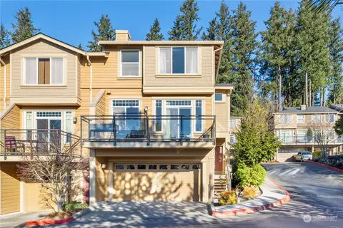 23300 SE Black Nugget Rd #P6, Issaquah, WA 98029