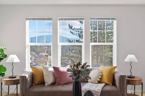 4133 224th Ln SE #306, Issaquah, WA 98029