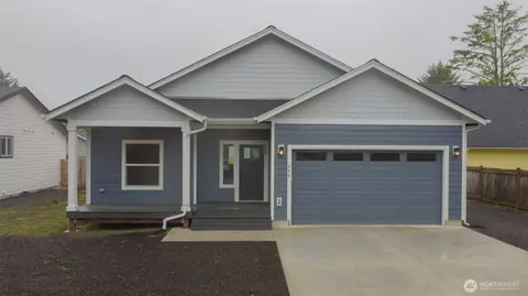 423 Orion Ave SW, Ocean Shores, WA 98569