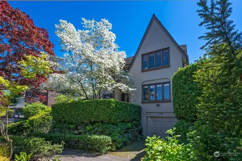 415 Mcgraw St, Seattle, WA 98109