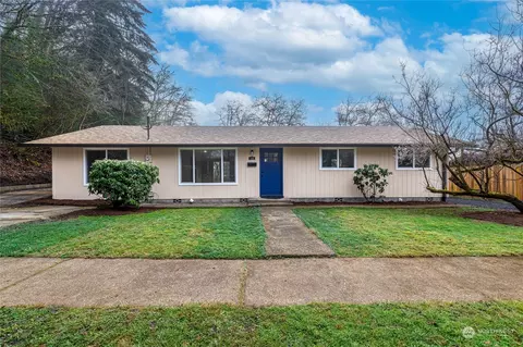 516 E Pine St, Centralia, WA 98531