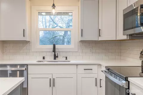 516 E Pine St, Centralia, WA 98531 photo 5