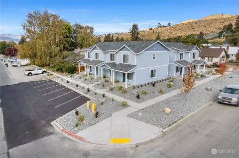 145 E A E Nixon Ave, Chelan, WA 98816