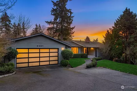 8207 SE 48th St, Mercer Island, WA 98040