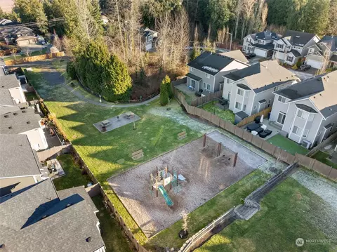 View/Area - 3214 93rd Pl SE, Everett, WA 98208 photo 2 of 2