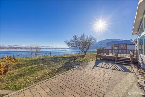 410 Lakeview Way, Brewster, WA 98812