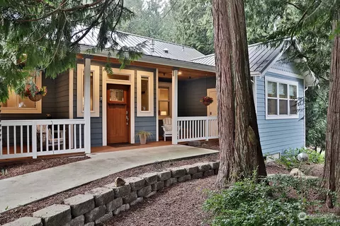 979 Woodside Ln, Langley, WA 98260