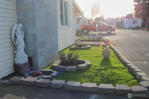 1341 Brooklyn Dr, Walla Walla, WA 99362 photo 2