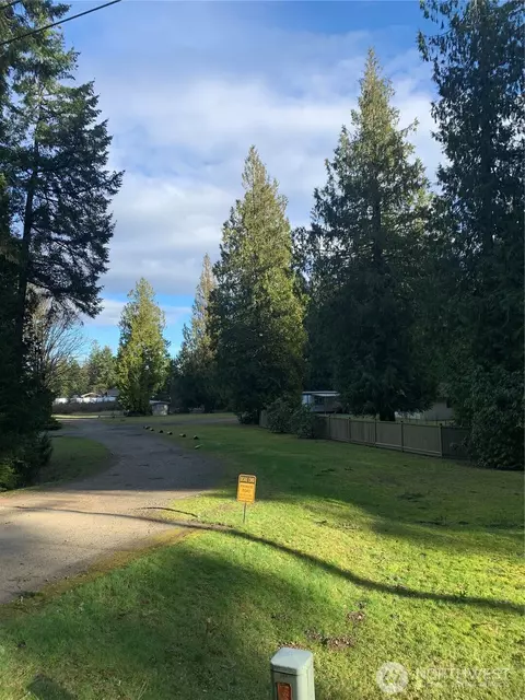 1566 SW Old Clifton Rd, Port Orchard, WA 98367