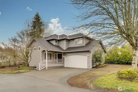 8401 NE 157th Pl, Kenmore, WA 98028
