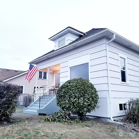 1747 Burwell St, Bremerton, WA 98337