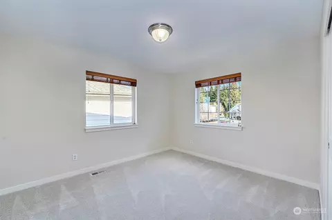 Bedroom - 21926 44th Dr SE, Bothell, WA 98021 photo 4 of 4